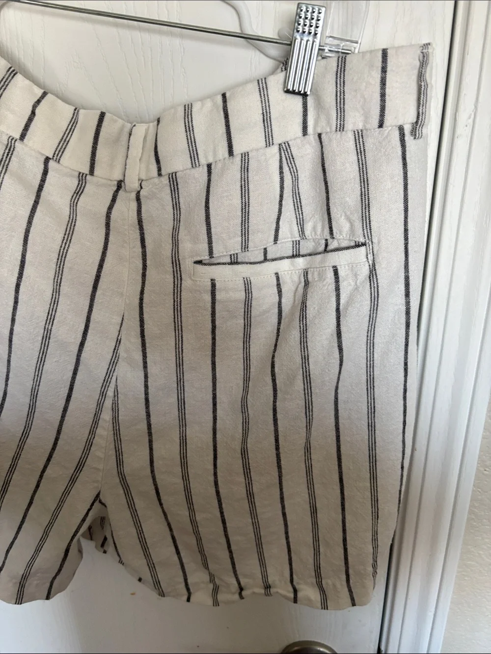 Old Navy Taylor Striped Cream and Black Linen-Blend Bermuda Shorts
